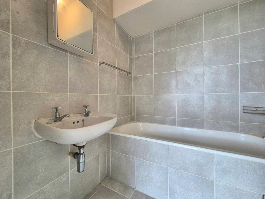 1 Bedroom Property for Sale in Claremont Upper Western Cape